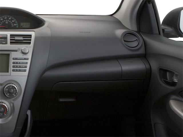 2010 Toyota Yaris 4dr Sdn Man (Natl)