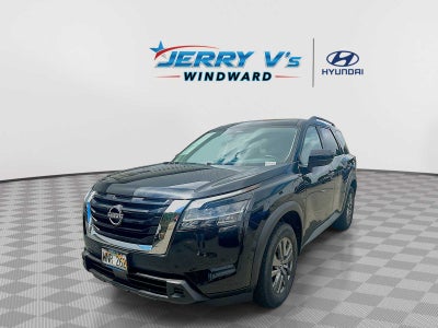 2022 Nissan Pathfinder SV