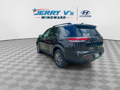 2022 Nissan Pathfinder SV
