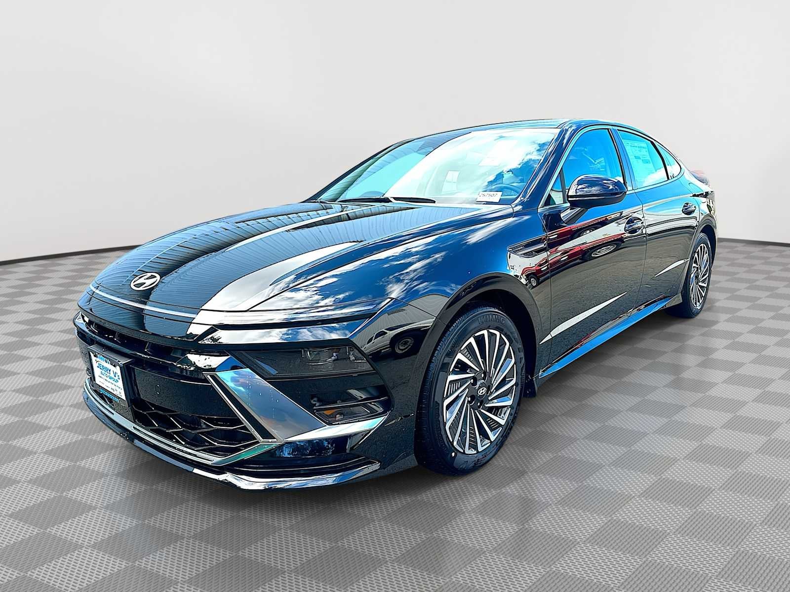 2025 Hyundai SONATA HYBRID SEL