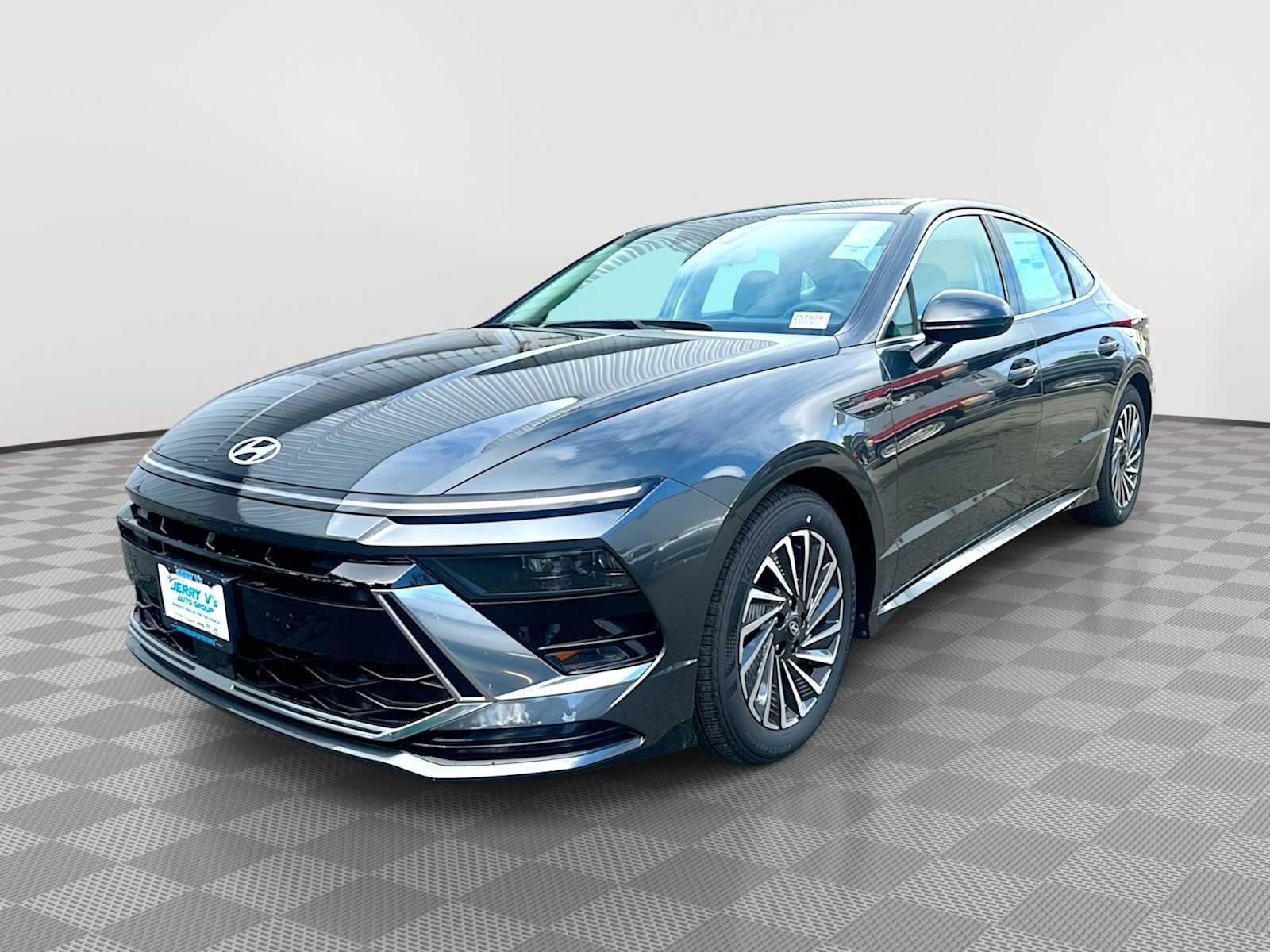 2025 Hyundai SONATA HYBRID SEL