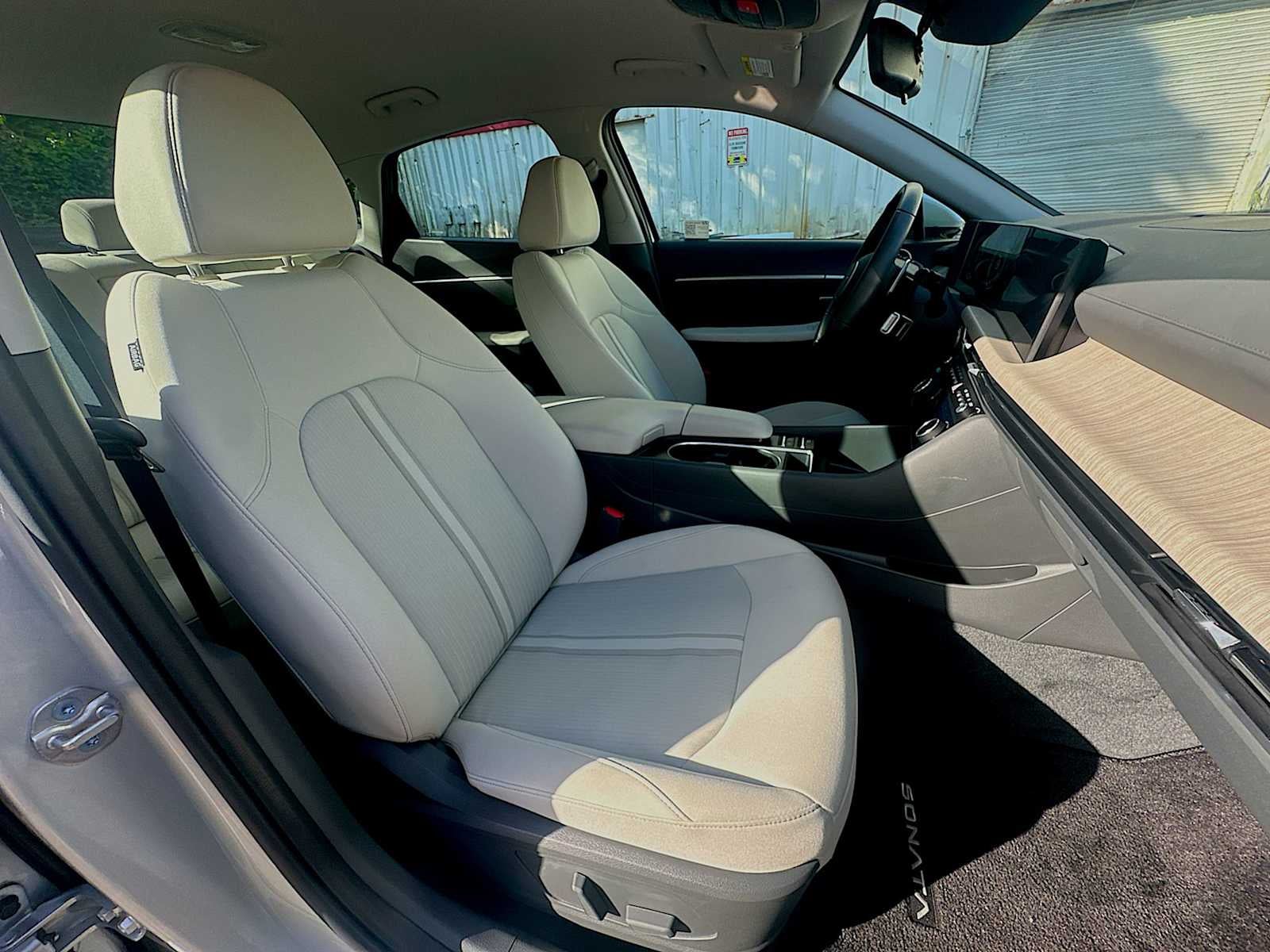 2025 Hyundai SONATA HYBRID SEL
