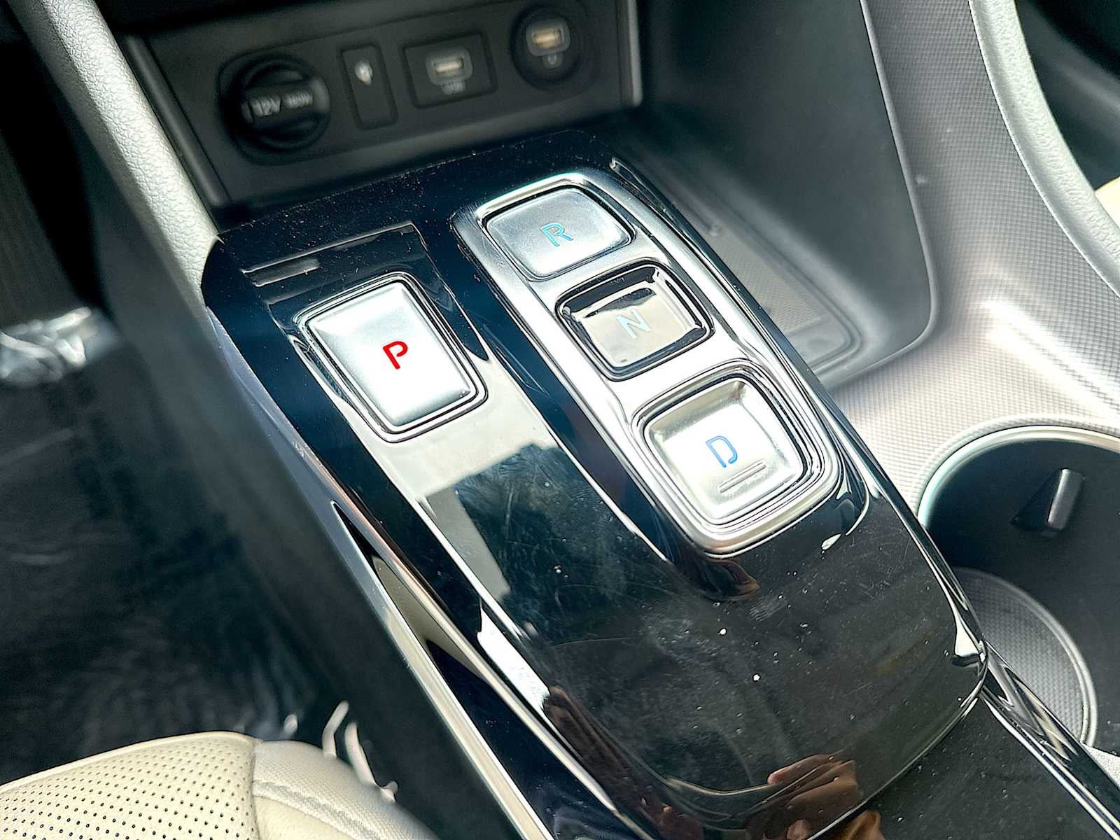 2022 Hyundai SONATA HYBRID Limited