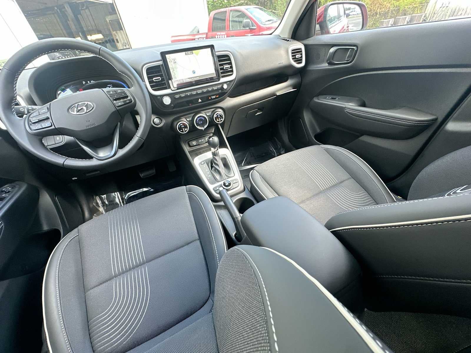 2025 Hyundai VENUE Limited