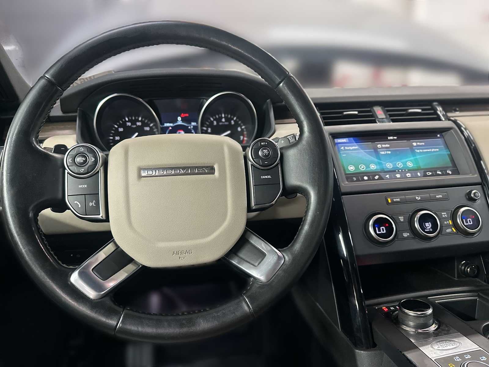 2018 Land Rover Discovery SE