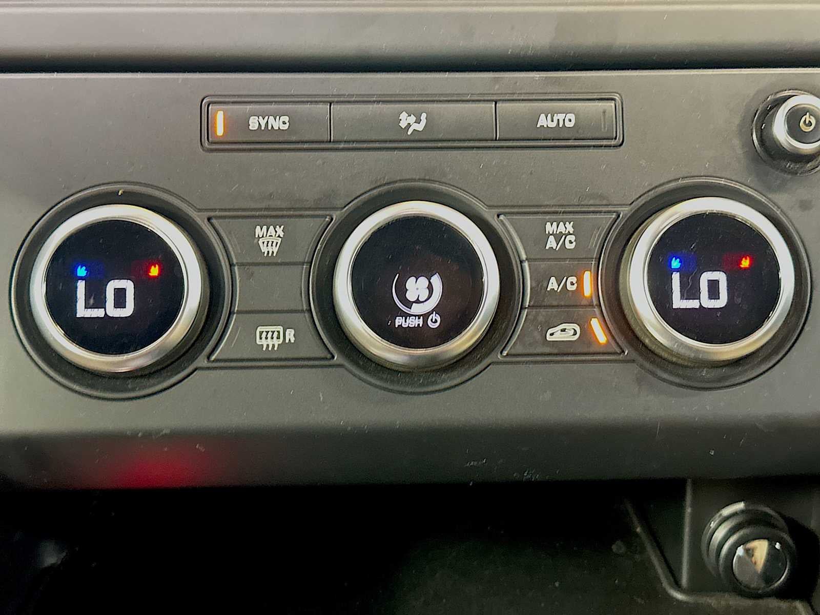 2018 Land Rover Discovery SE