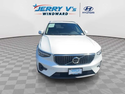 2023 Volvo XC40 Plus Bright Theme
