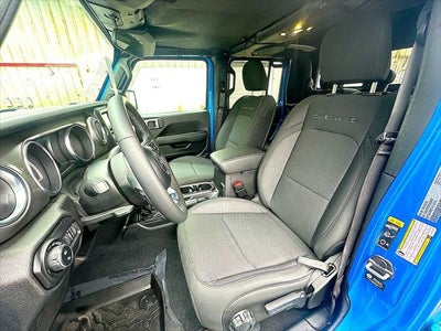 2021 Jeep Gladiator Overland 4x4