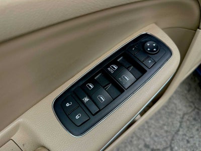 2014 Chrysler 300 4dr Sdn RWD