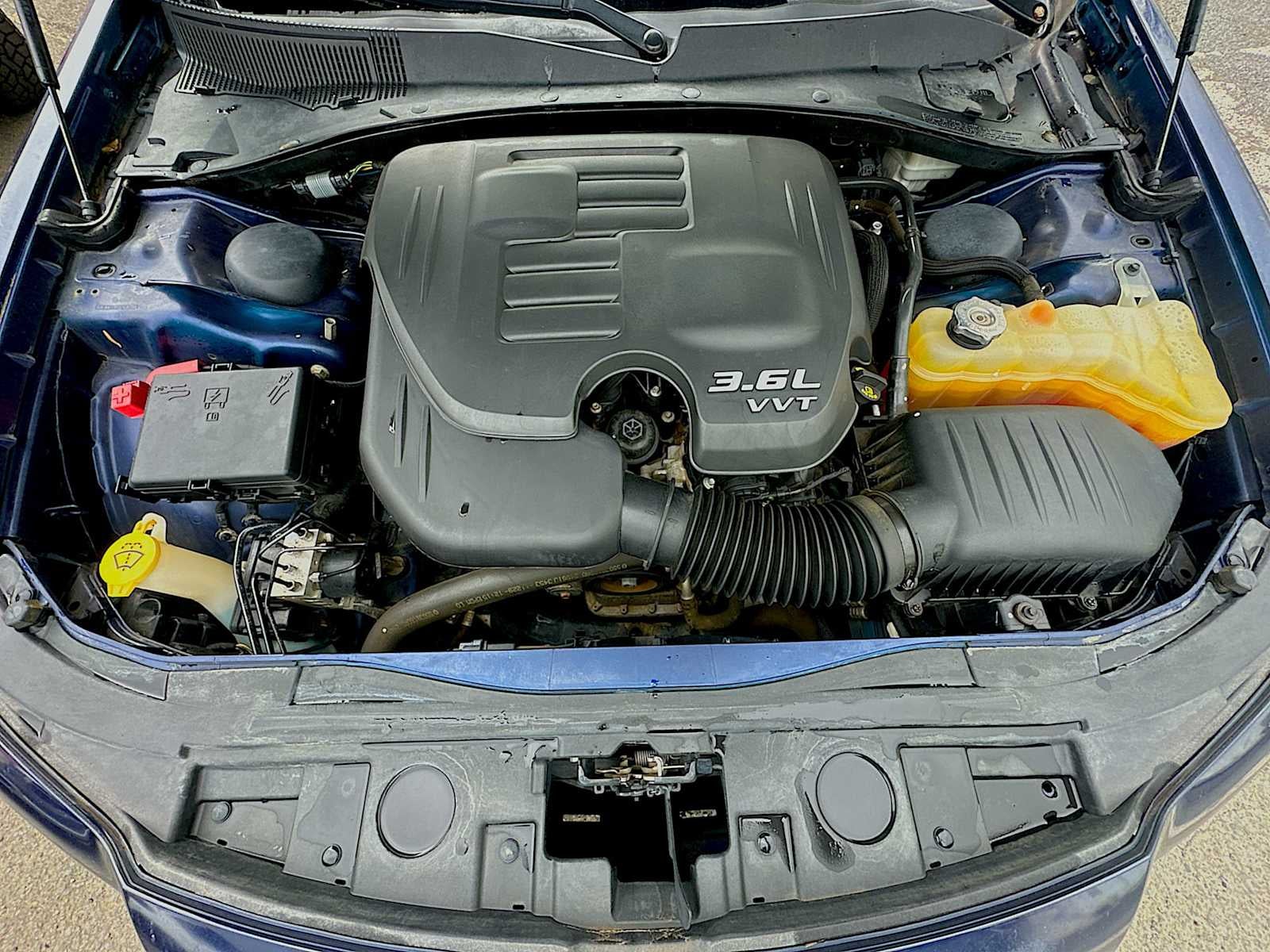 2014 Chrysler 300 4dr Sdn RWD