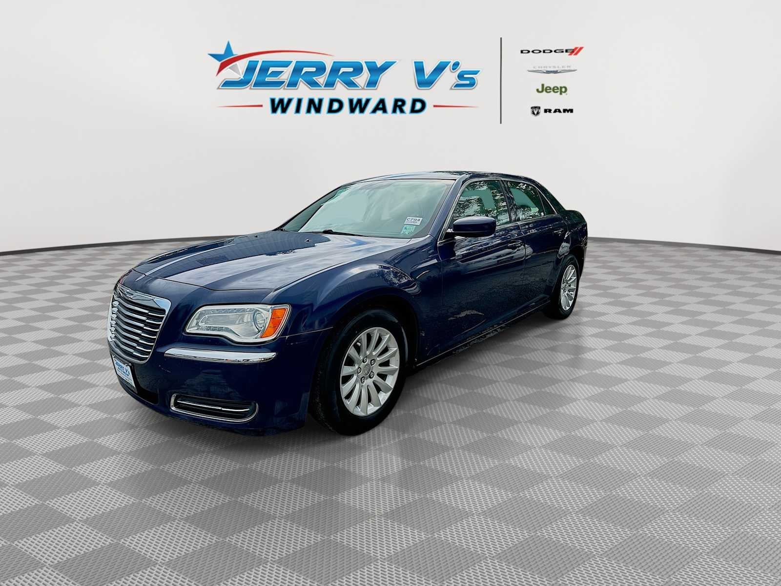 2014 Chrysler 300 4dr Sdn RWD