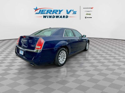 2014 Chrysler 300 4dr Sdn RWD