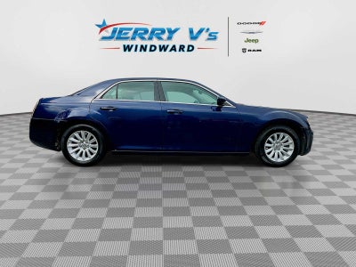 2014 Chrysler 300 4dr Sdn RWD