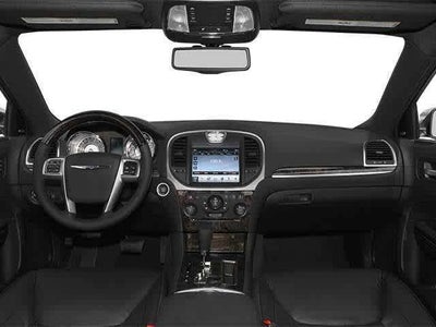 2014 Chrysler 300 4dr Sdn RWD