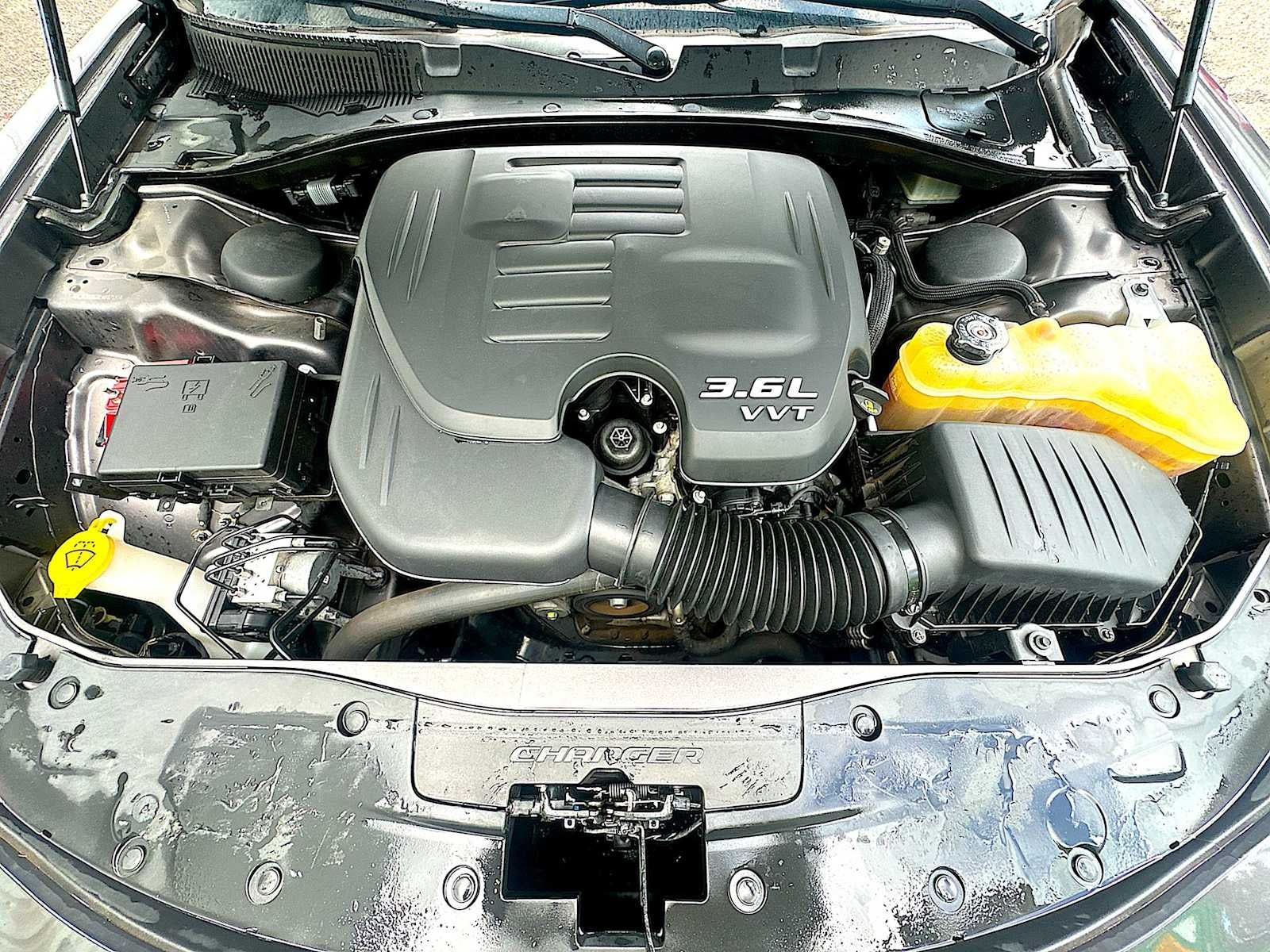 2020 Dodge Charger SXT RWD