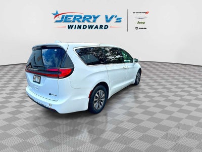 2022 Chrysler Pacifica Hybrid Touring L