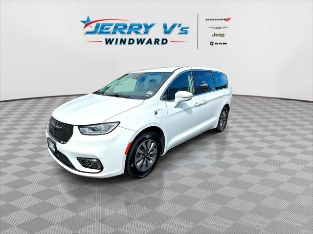 2022 Chrysler Pacifica Hybrid Touring L