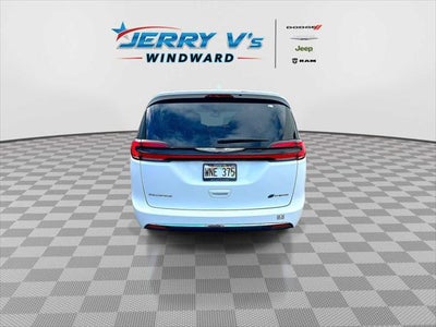 2022 Chrysler Pacifica Hybrid Touring L