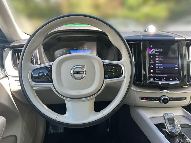 2021 Volvo XC60 Recharge Plug-In Hybrid T8 Inscription