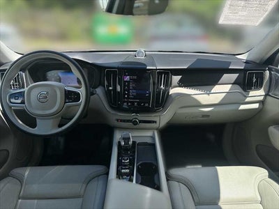 2021 Volvo XC60 Recharge Plug-In Hybrid T8 Inscription