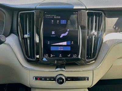 2021 Volvo XC60 Recharge Plug-In Hybrid T8 Inscription