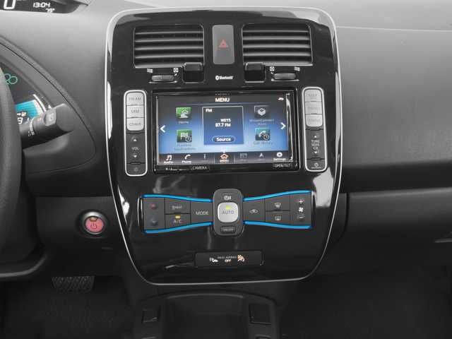2016 Nissan LEAF SL