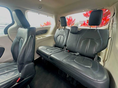 2021 Chrysler Pacifica Hybrid Touring L