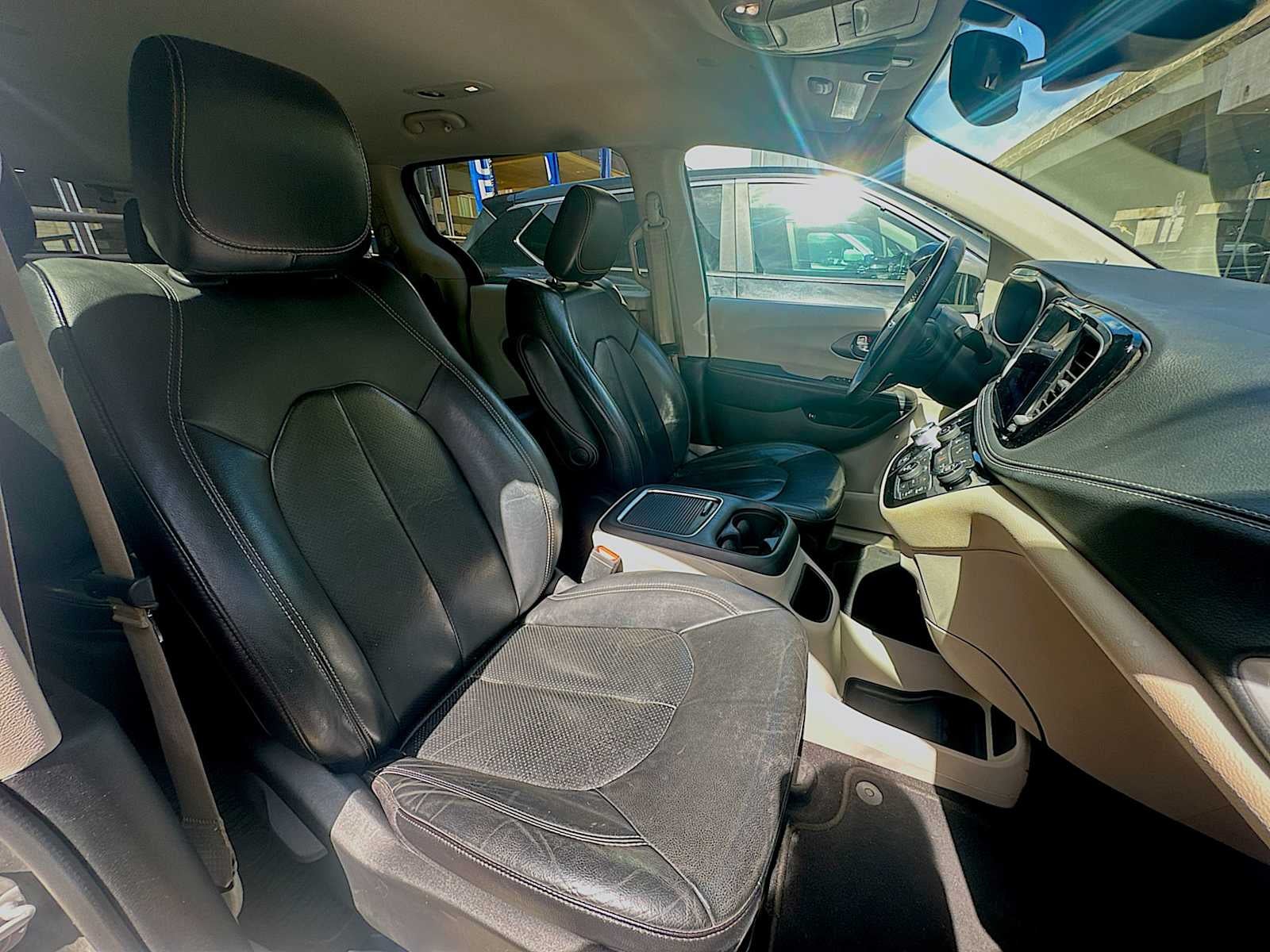2022 Chrysler Pacifica Hybrid Touring L
