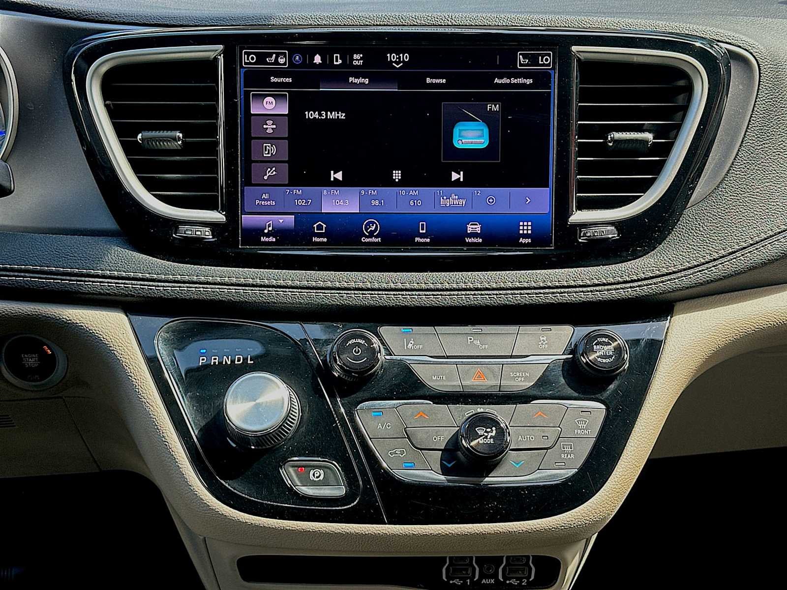 2022 Chrysler Pacifica Hybrid Touring L
