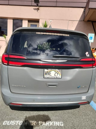 2022 Chrysler Pacifica Hybrid Touring L