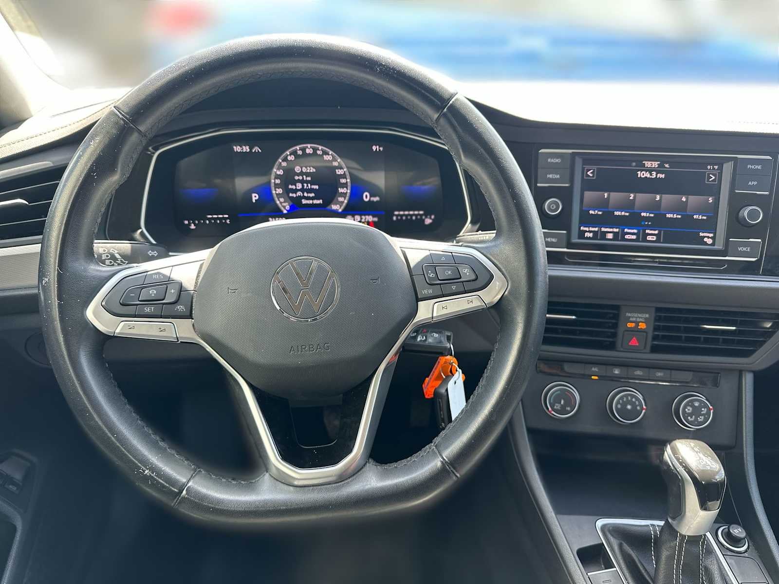 3VW5M7BU4RM036042