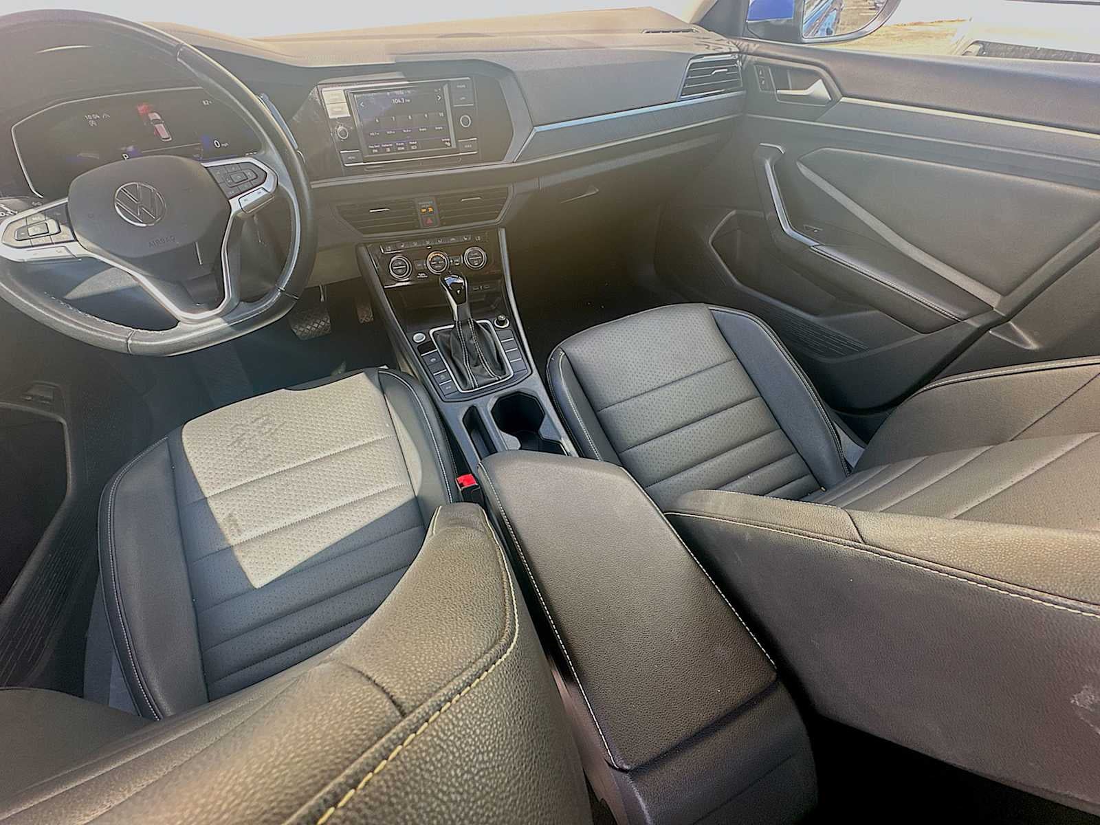 2024 Volkswagen Jetta SE - Photo 12