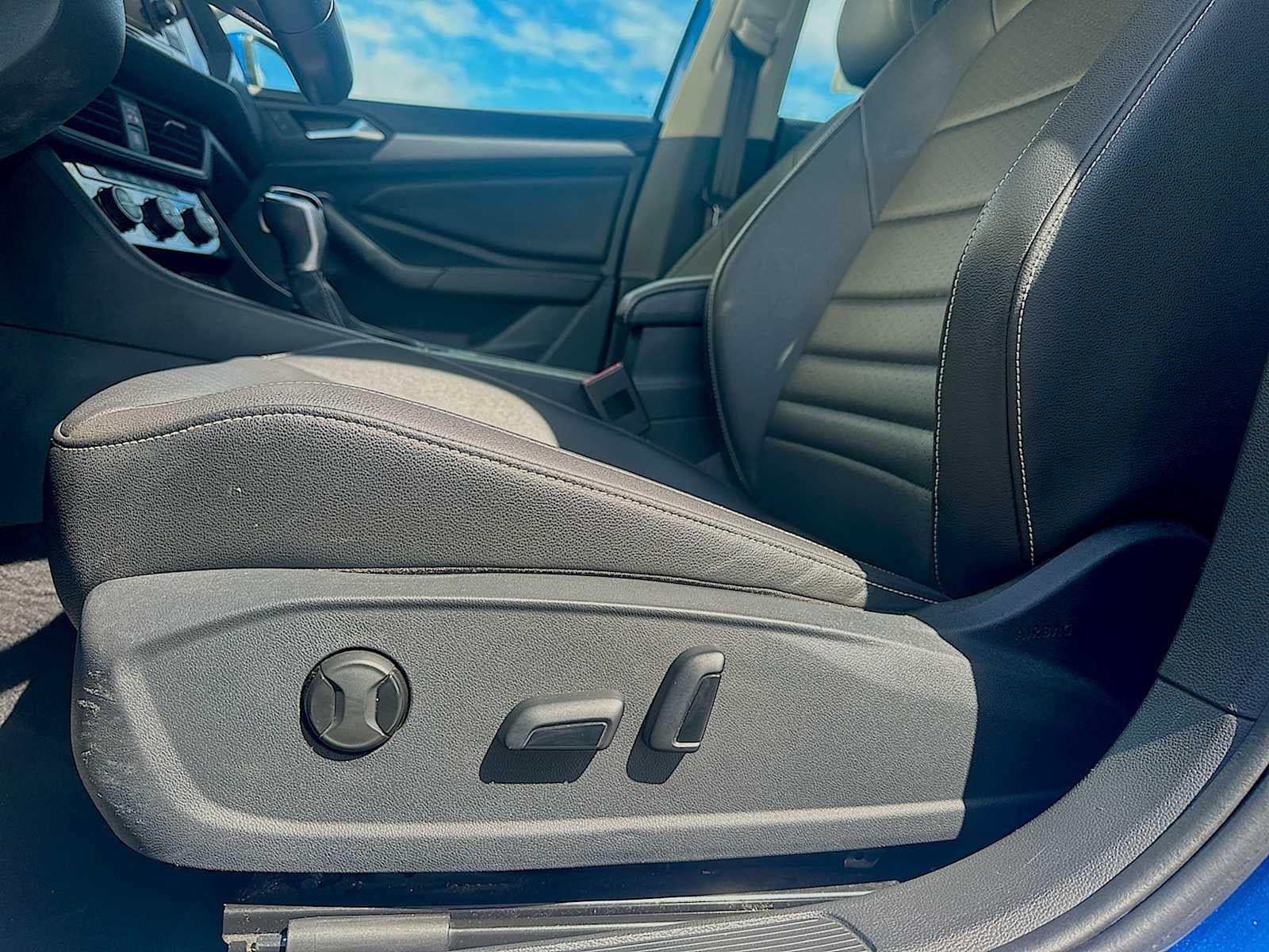 2024 Volkswagen Jetta SE - Photo 6