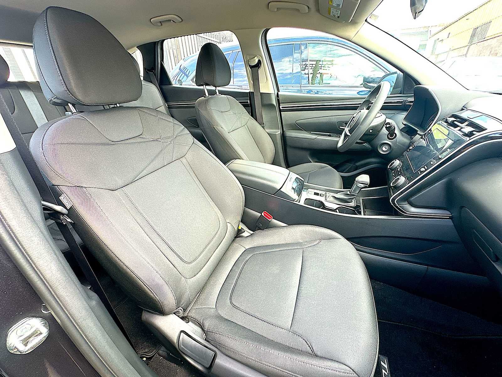 2024 Hyundai TUCSON SE