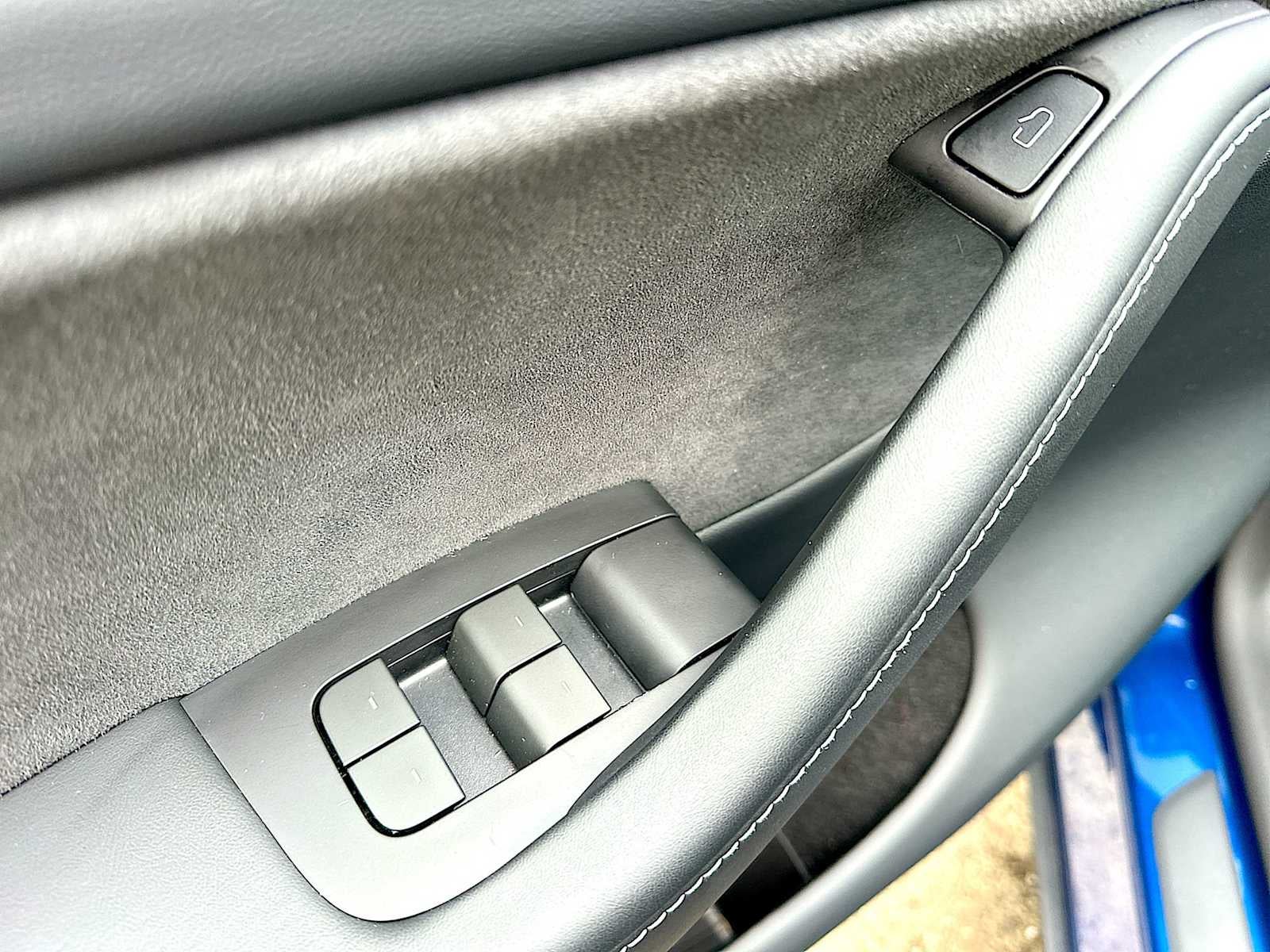 2024 Tesla Model Y Performance