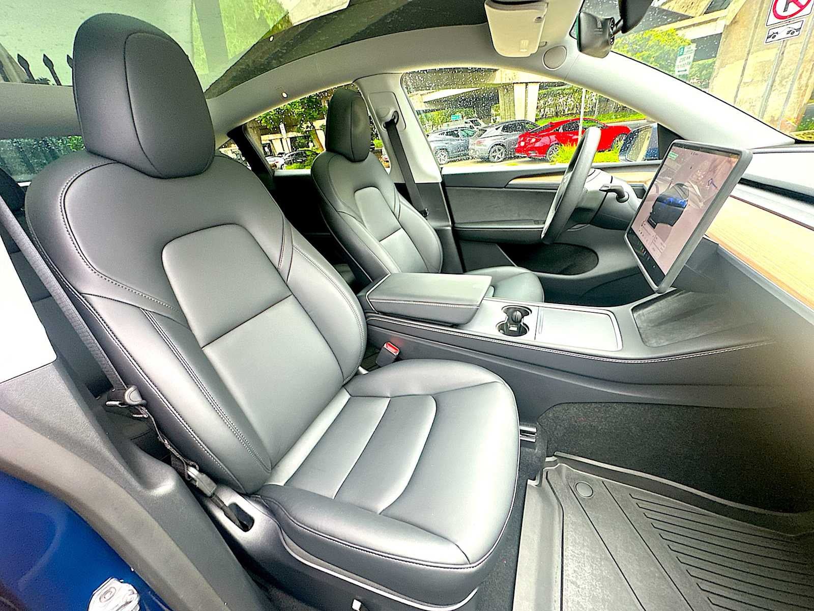 2024 Tesla Model Y Performance