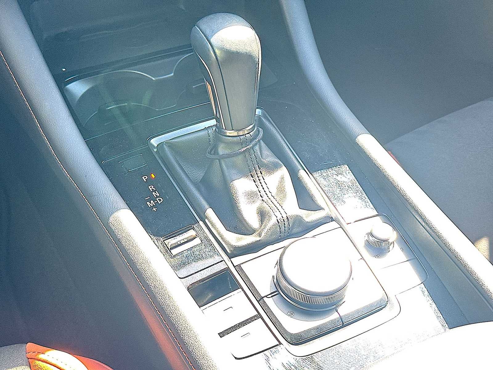 2024 Mazda Mazda3 Hatchback 2.5 Carbon Turbo