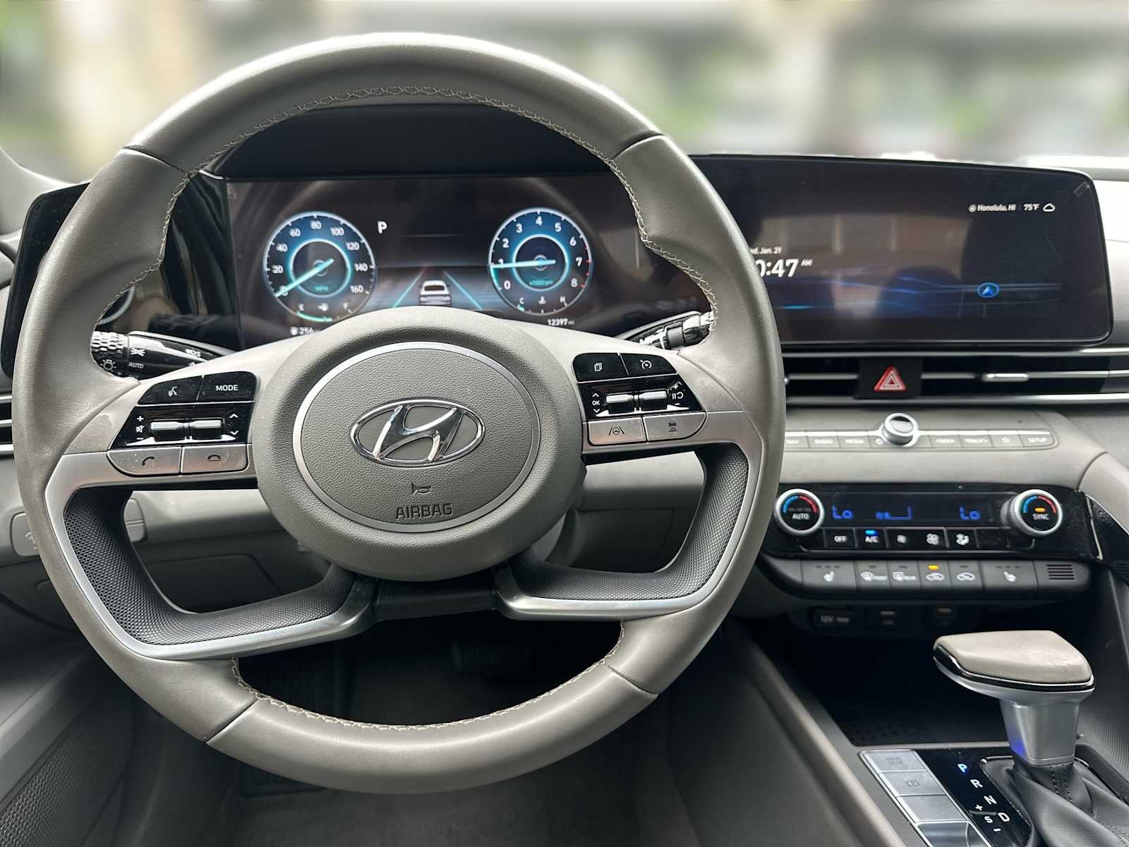 2023 Hyundai ELANTRA SEL