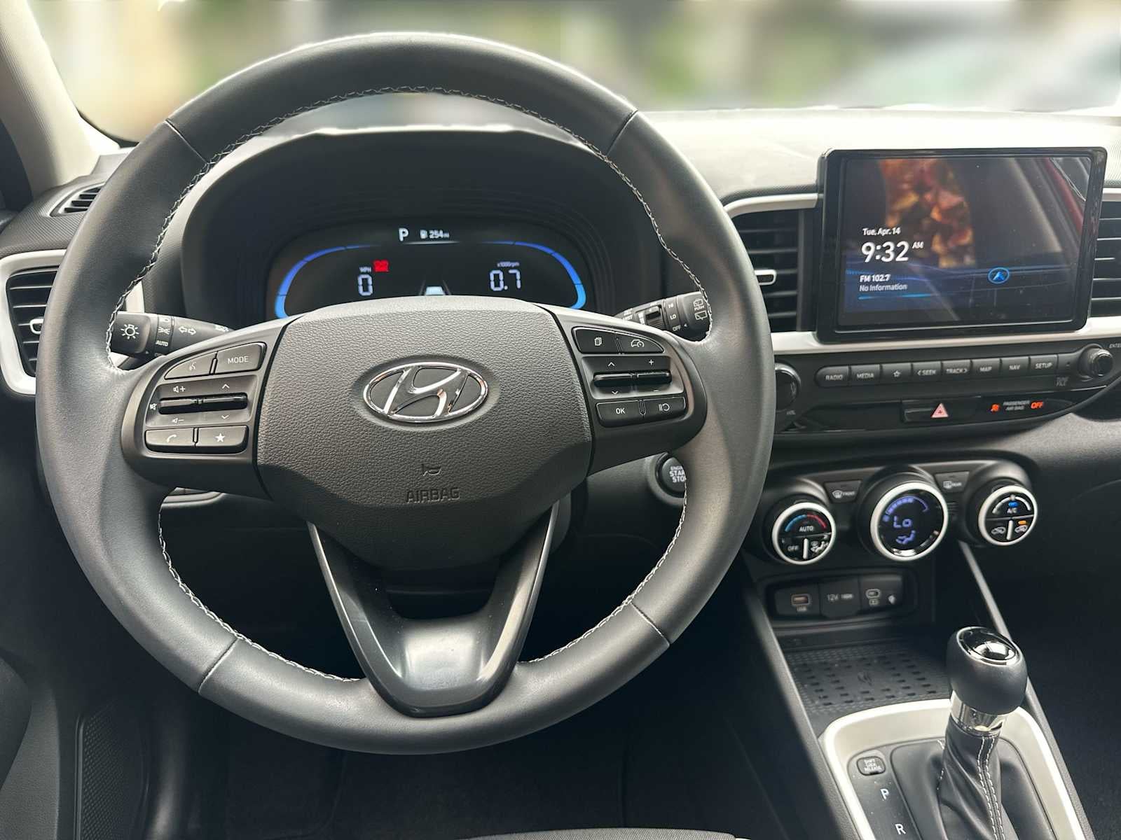 2024 Hyundai VENUE Limited