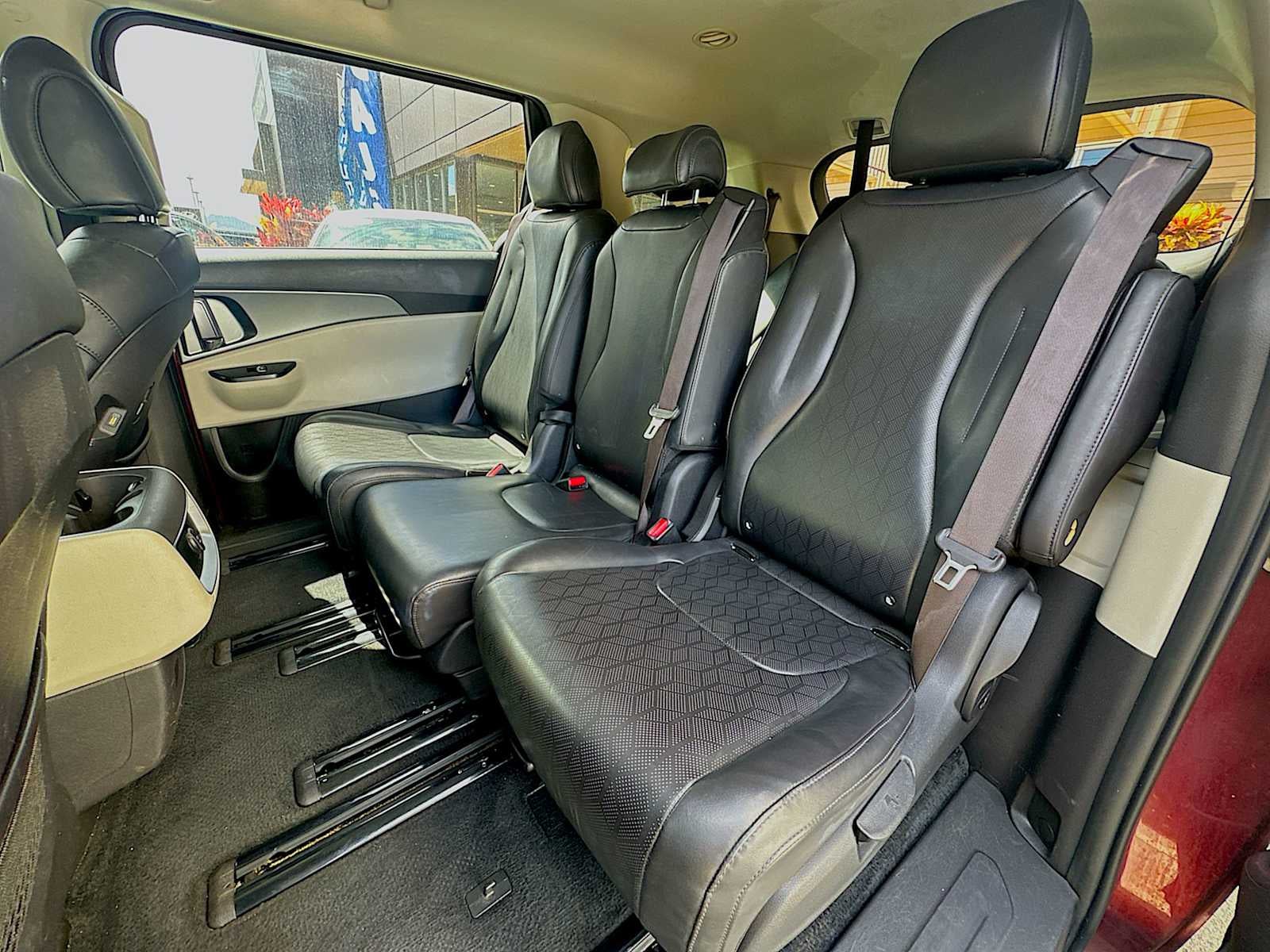 2022 Kia Carnival LX Seat Pkg - Photo 23